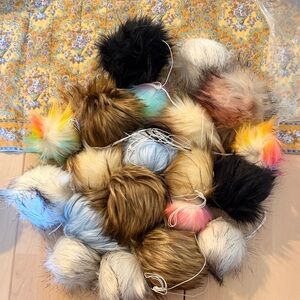Colorful Faux Fur Pom Poms  (20 units)